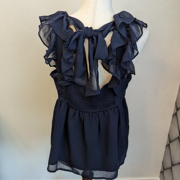 Banana Republic Factory Flutter Tie-Back Tank - Picture 5 of 7